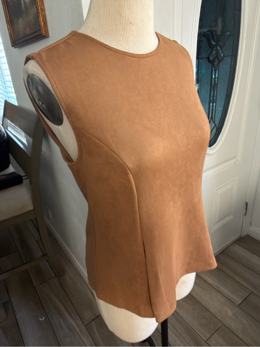 T Tahari Faux Leather Suede Peplum Top Sleeveless Tan Camel Size 8
